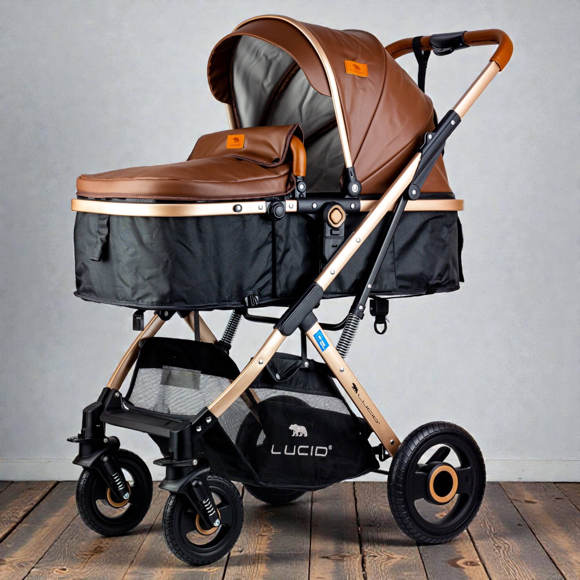 SENA - سترولر بيبى كاريكوت فاخره مزوده بمظله وكفر من الجلد من البراند لوسيد بنى موديل